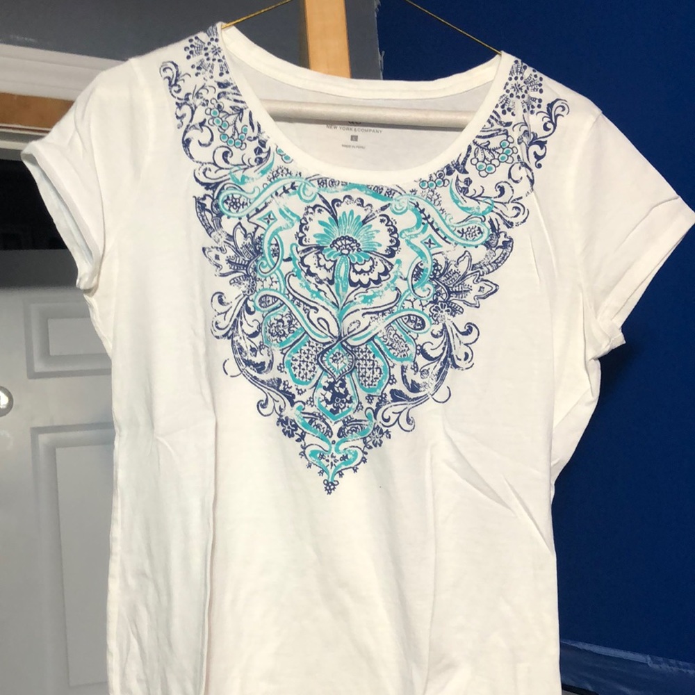 New York & Company T-Shirt